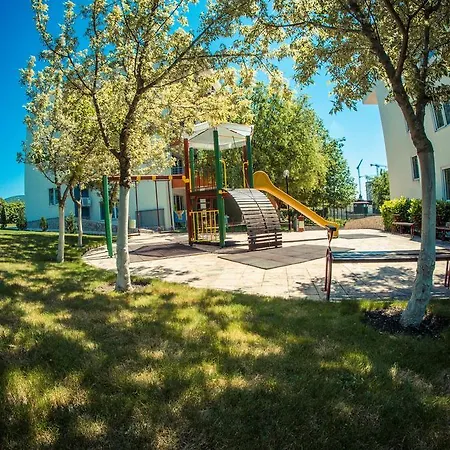 Gt * サニービーチ