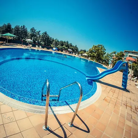 Gt апартмънтс - грийн форт бийч *