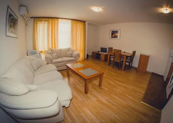 Gt Green Fort Beach *